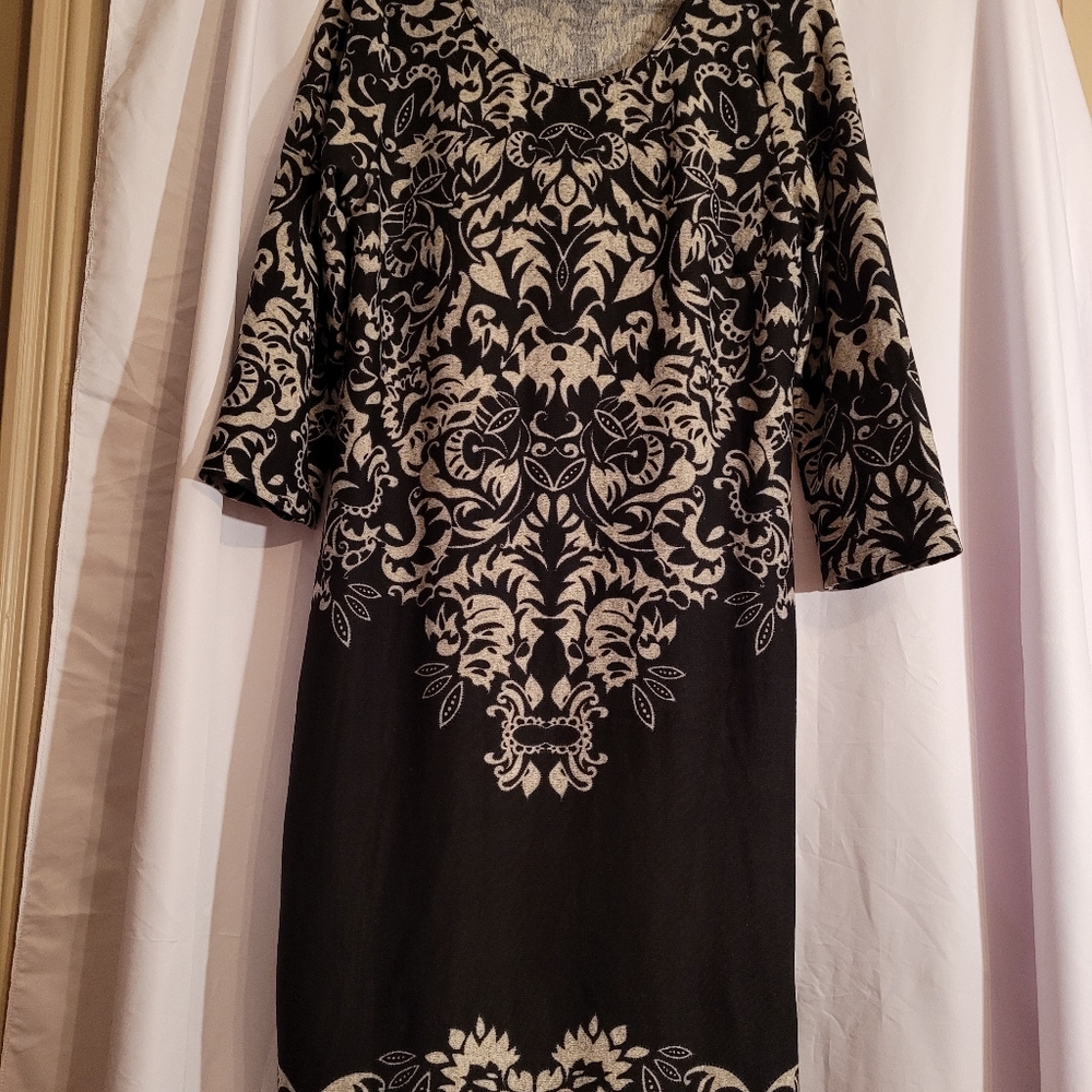 Dress - Picture 4 of 7